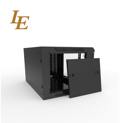de muur van 6u 8u 9u 12u 14u 16u zet het kabinet van de bijlagegegevens van het serverrek op